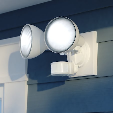 Vaxcel White Motion Sensor Dusk to Dawn Outdoor Security Flood Light - 240 Degree Range - 85 Ft T0696